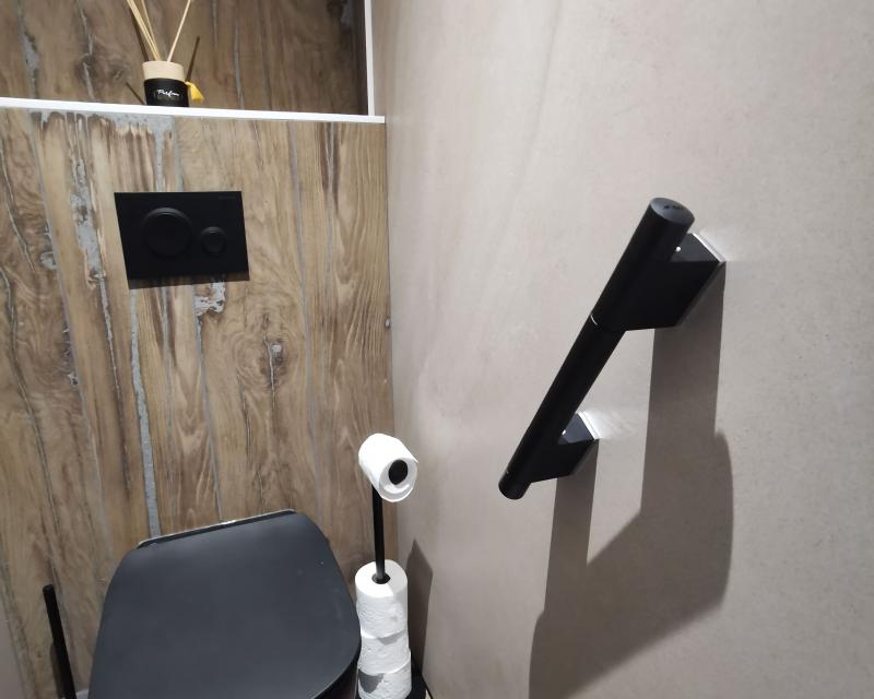 wc noir design 